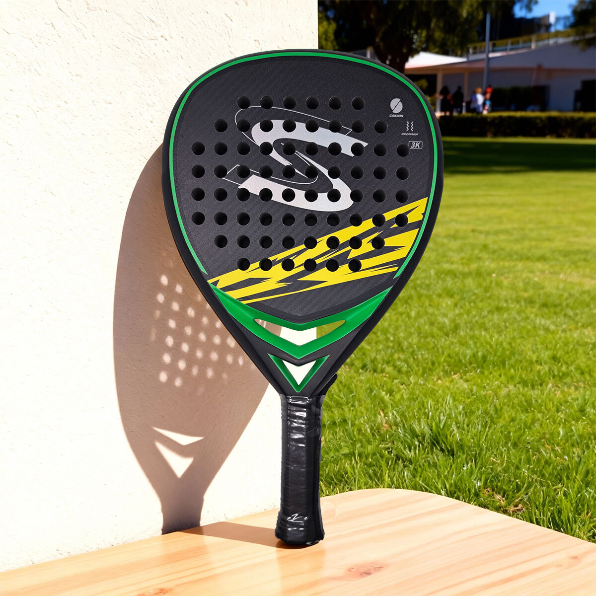 How Does Customization Improve Performance in Beach Tennis Rackets?