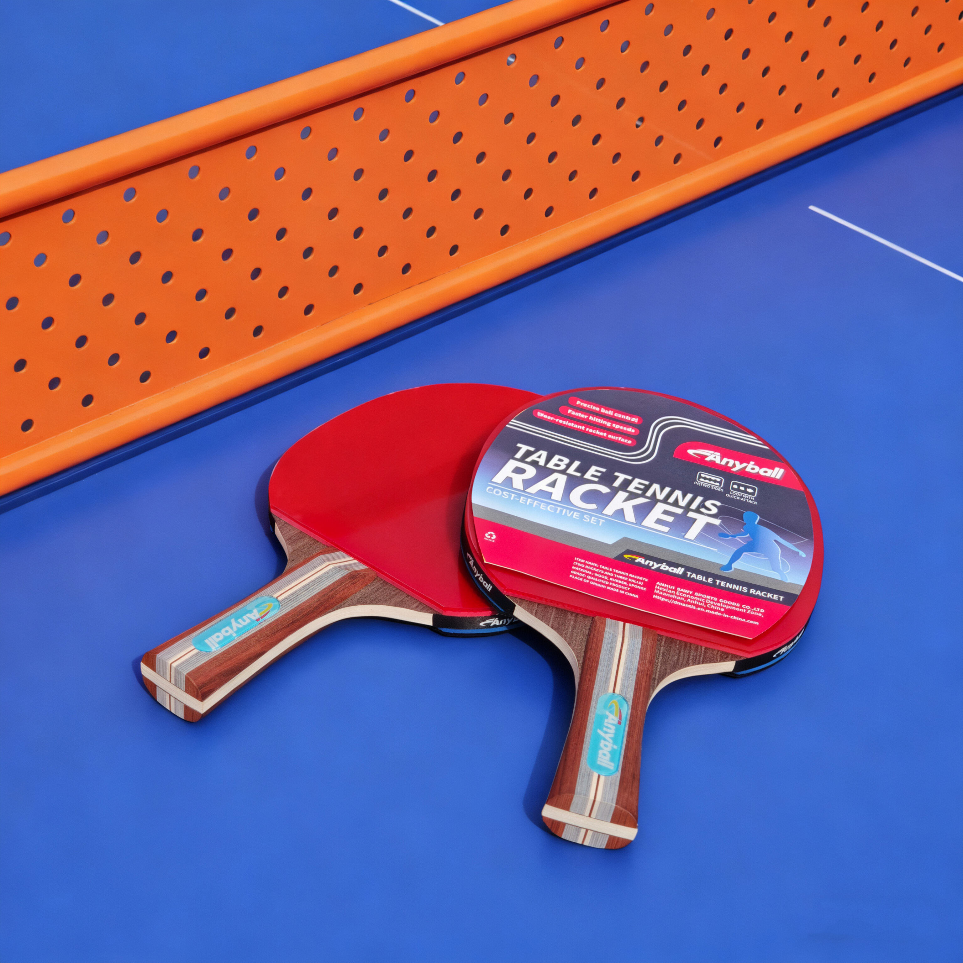 Ergonomiskā roktura dizains paaugstinātam komfortam un kontrolei