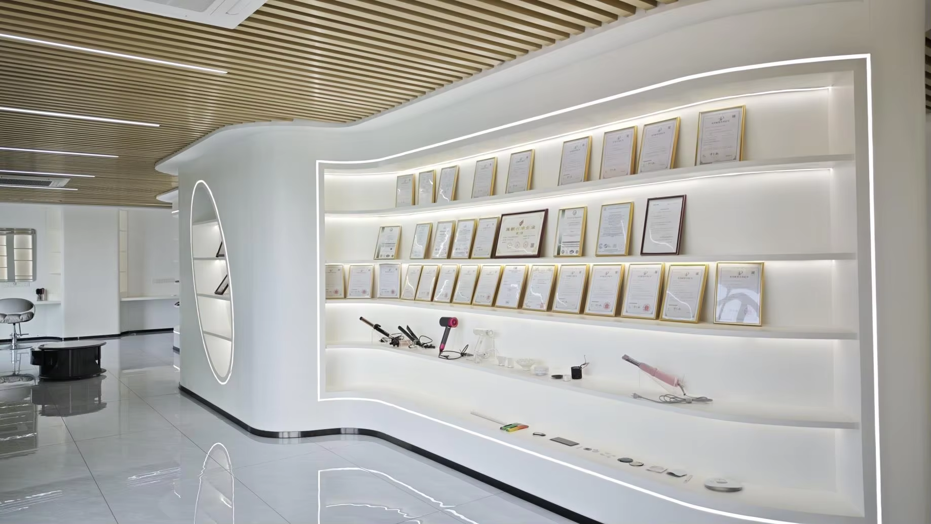 OUMIBEAUTIES Leads The Way in the Beauty & Personal Care Appliance Industry