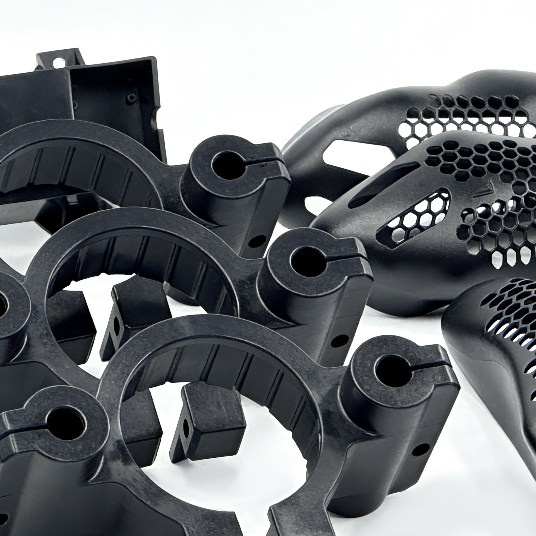 Las capacidades de microinyección y paredes delgadas permiten fabricar componentes complejos de ABS para aplicaciones de alta precisión