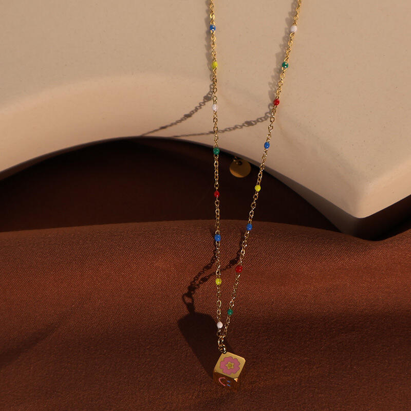 Vòng cổ hạt dễ thương bằng thép không gỉ có mặt dây chuyền hình vuông