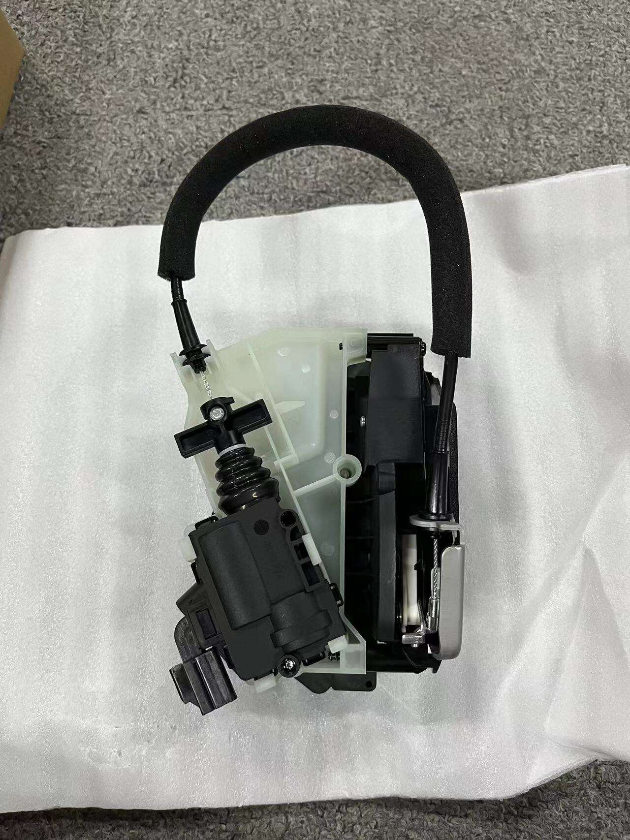 Conjunto de bloqueo de puerta CN15-A219A-NE – Bloqueo de puerta automotriz de reemplazo confiable CN15A219ANE