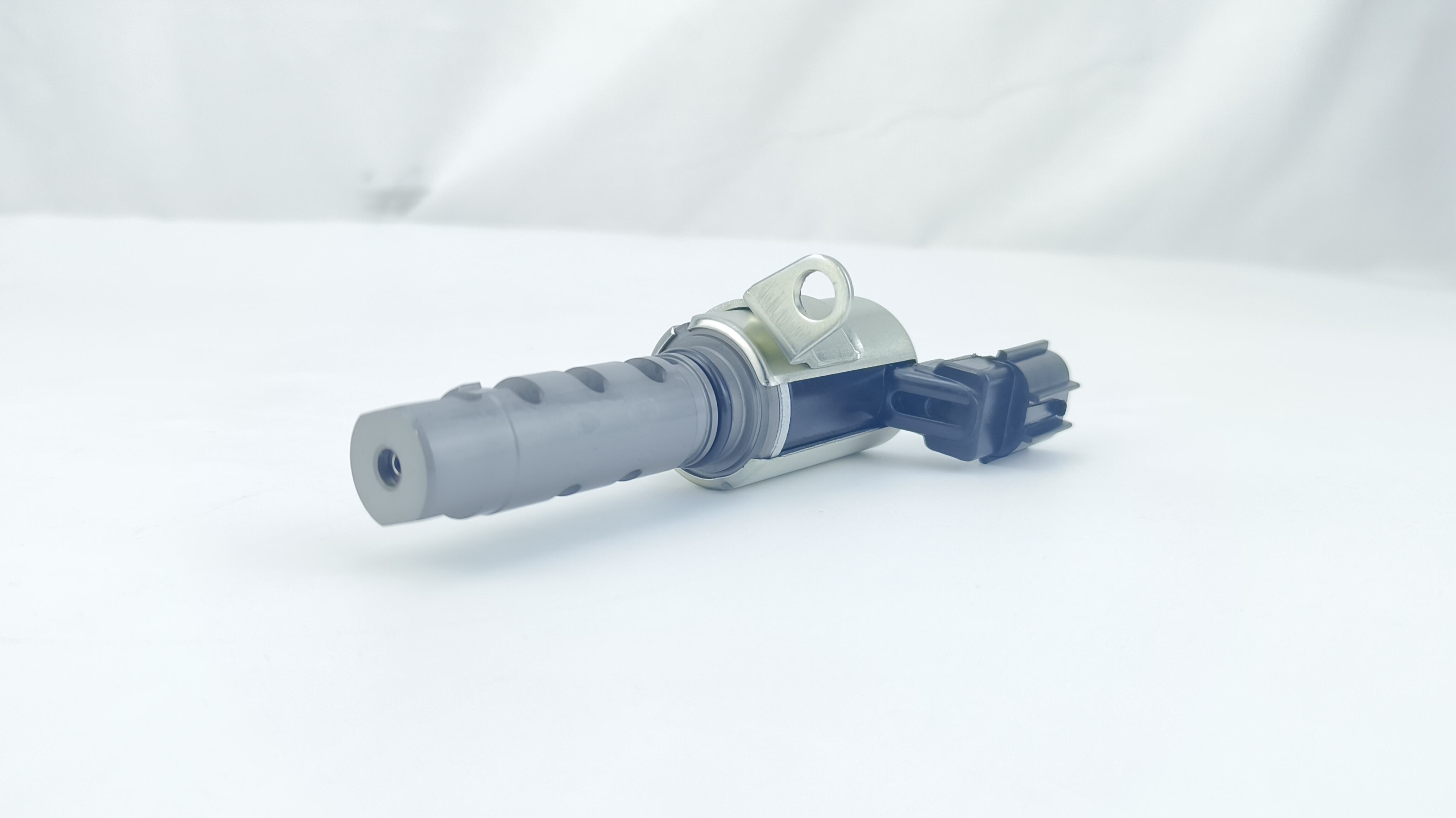 Solenoide de Tiempo Variable de Válvula (VVT) 15330-40020 – Reemplazo de Válvula de Control de Motor de Alta Calidad