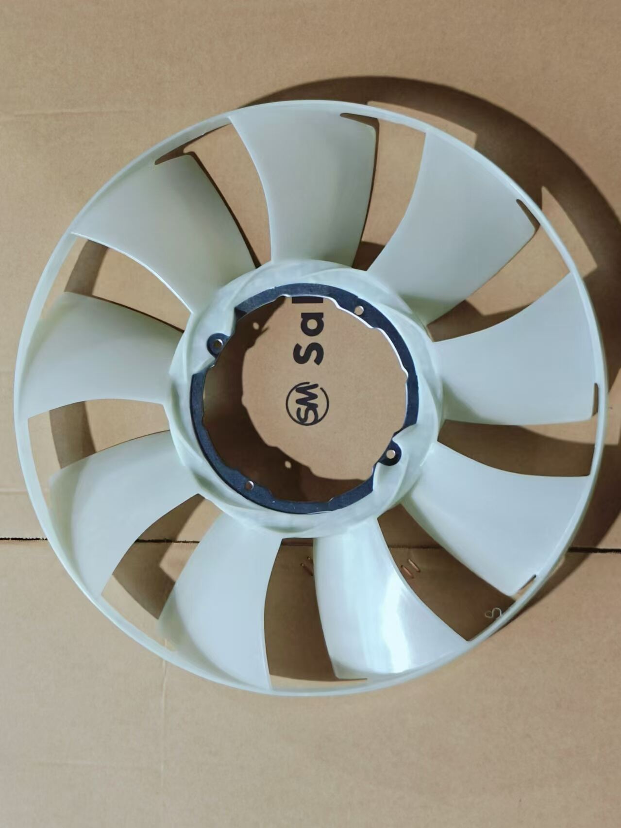 Engine Radiator Cooling Fan Blade JB3Z-8600-A for Ford Ranger / Mazda BT-50 – High-Performance Replacement Cooling Fan