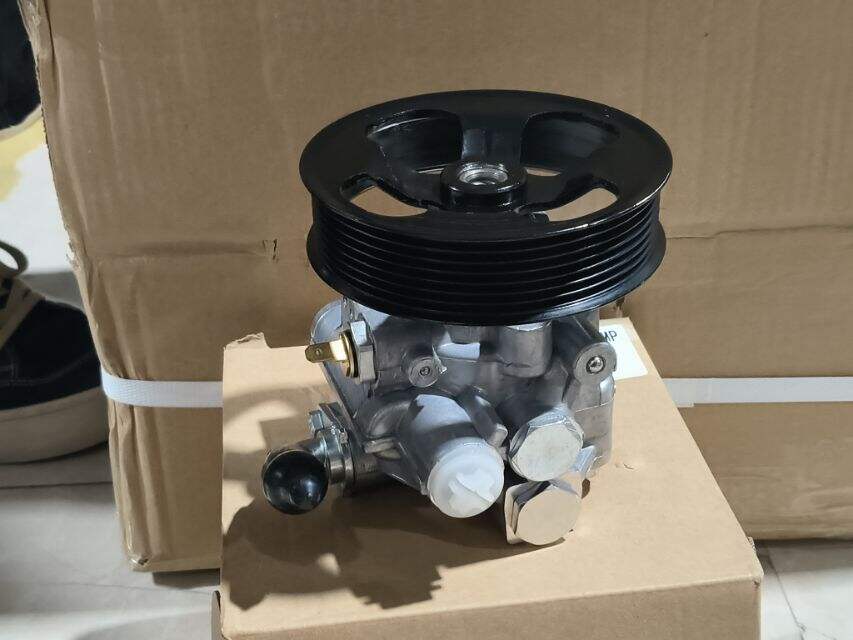 Power Steering Pump MR418566 for Mitsubishi Pajero Montero | Hydraulic Steering Pump Assembly