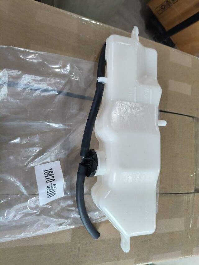 خزان توسع سائل تبريد المحرك 16470-0V020 / 164700V020 لسيارة تويوتا كامري سعة 2.5 لتر (2018–2024)