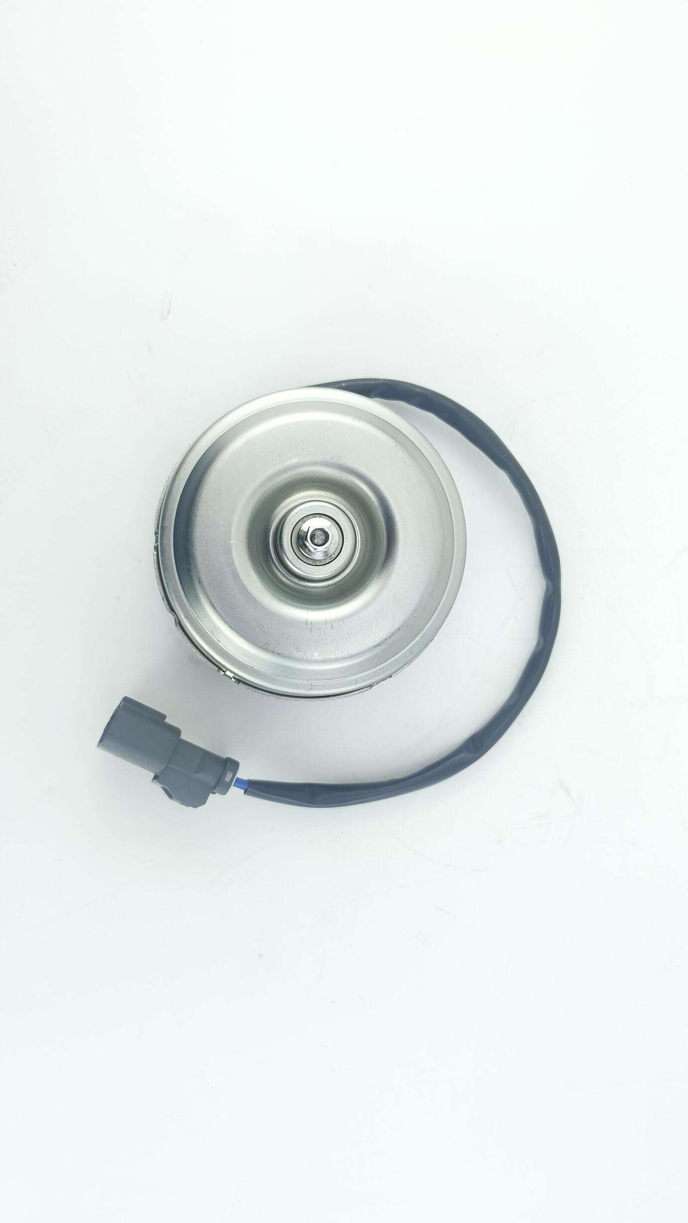 محرك مروحة التبريد 19030-RTA-004 لهوندا CR-V 2.4 لتر 2002–2006 – بديل محرك مروحة رادياتير المحرك