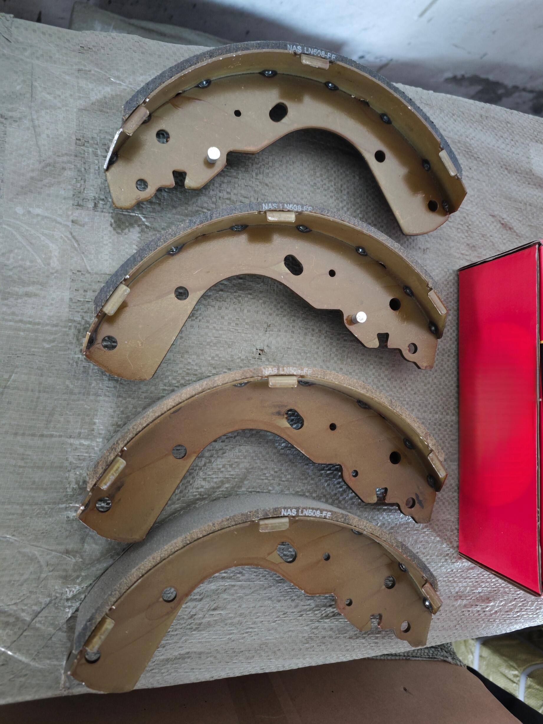 Комплект тормозных колодок задних UCYR-26-38Z / UCYR2638Z для Mazda BT-50 | Тормозные колодки высокого качества