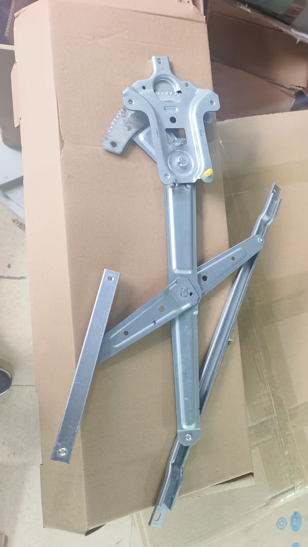 UR57-58-590A Régulateur de fenêtre – Ensemble de régulateur de fenêtre électrique pour porte avant