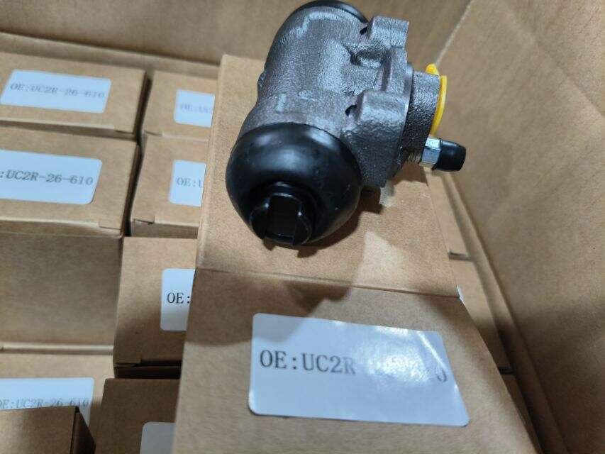 Cylindre d'étrier de frein arrière UC2R-26-610 pour Mazda – Cylindre de frein de roue haute performance