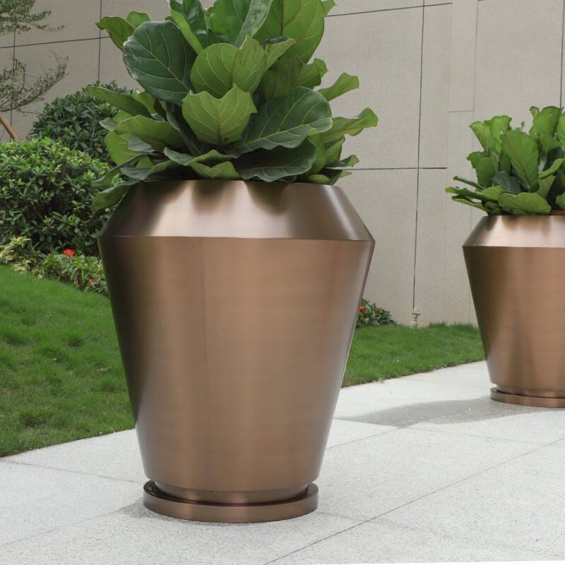 How Do Stainless Steel Flower Boxes Improve Indoor and Outdoor Décor?