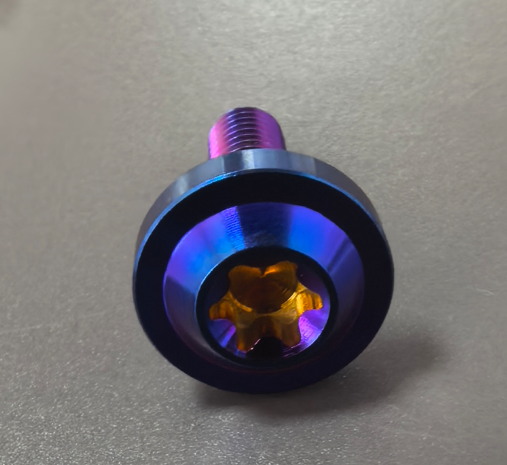 Innovative Fertigungstechniken für hochwertige Titan-Motorradbolzen