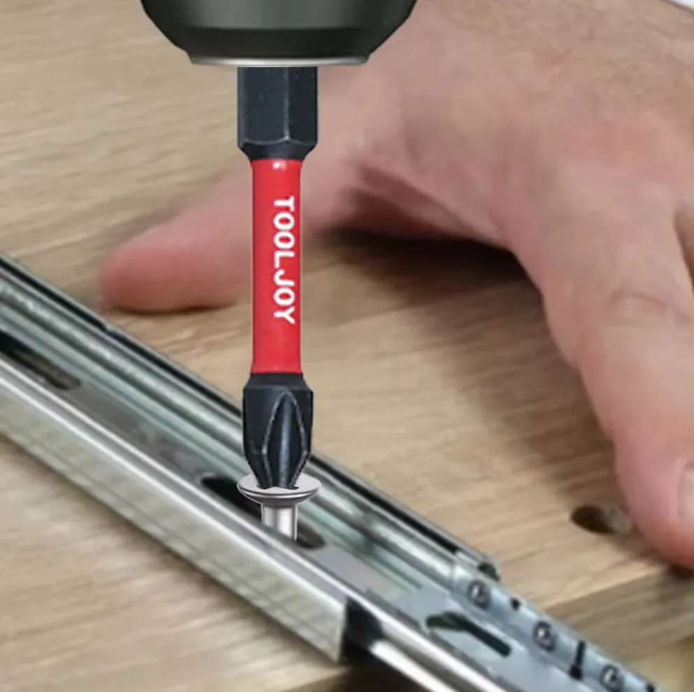 ما العوامل التصميمية المهمة في مفك البراغي المخصص؟