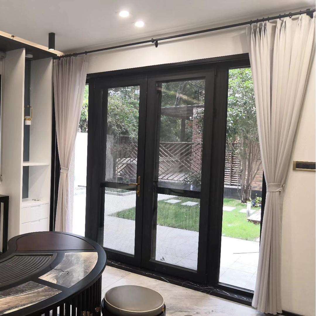 Desbloqueando posibilidades infinitas con puertas de aluminio personalizadas