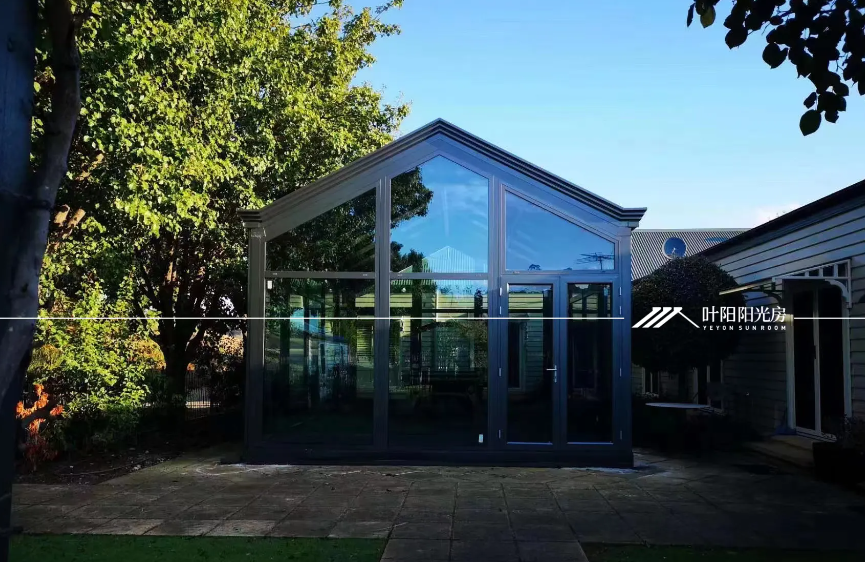 How to ventilate a conservatory properly?