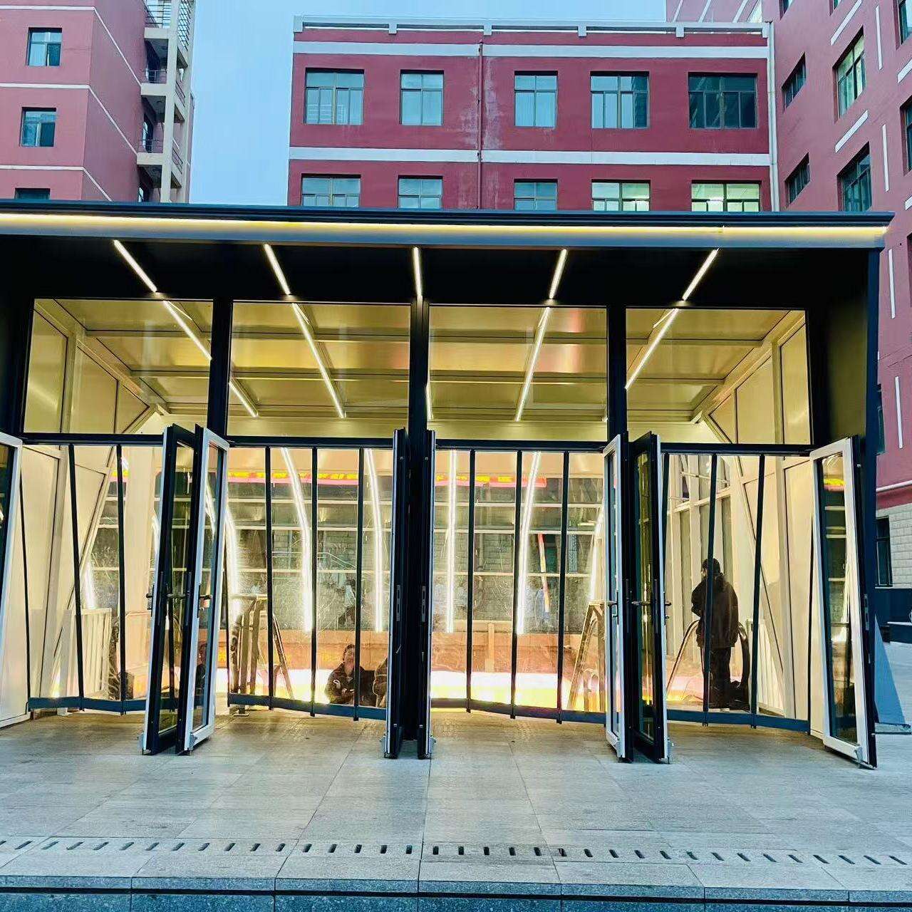 Resistencia y versatilidad inigualables de los marcos de puertas comerciales de aluminio