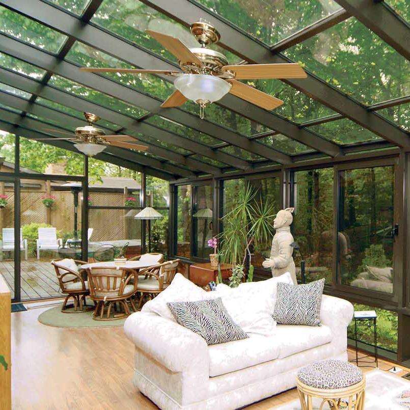 Transforme su espacio vital con nuestras soluciones de marcos de vidrio