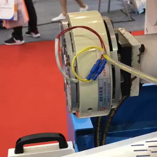 Magnetic powder brakes are used in cutters