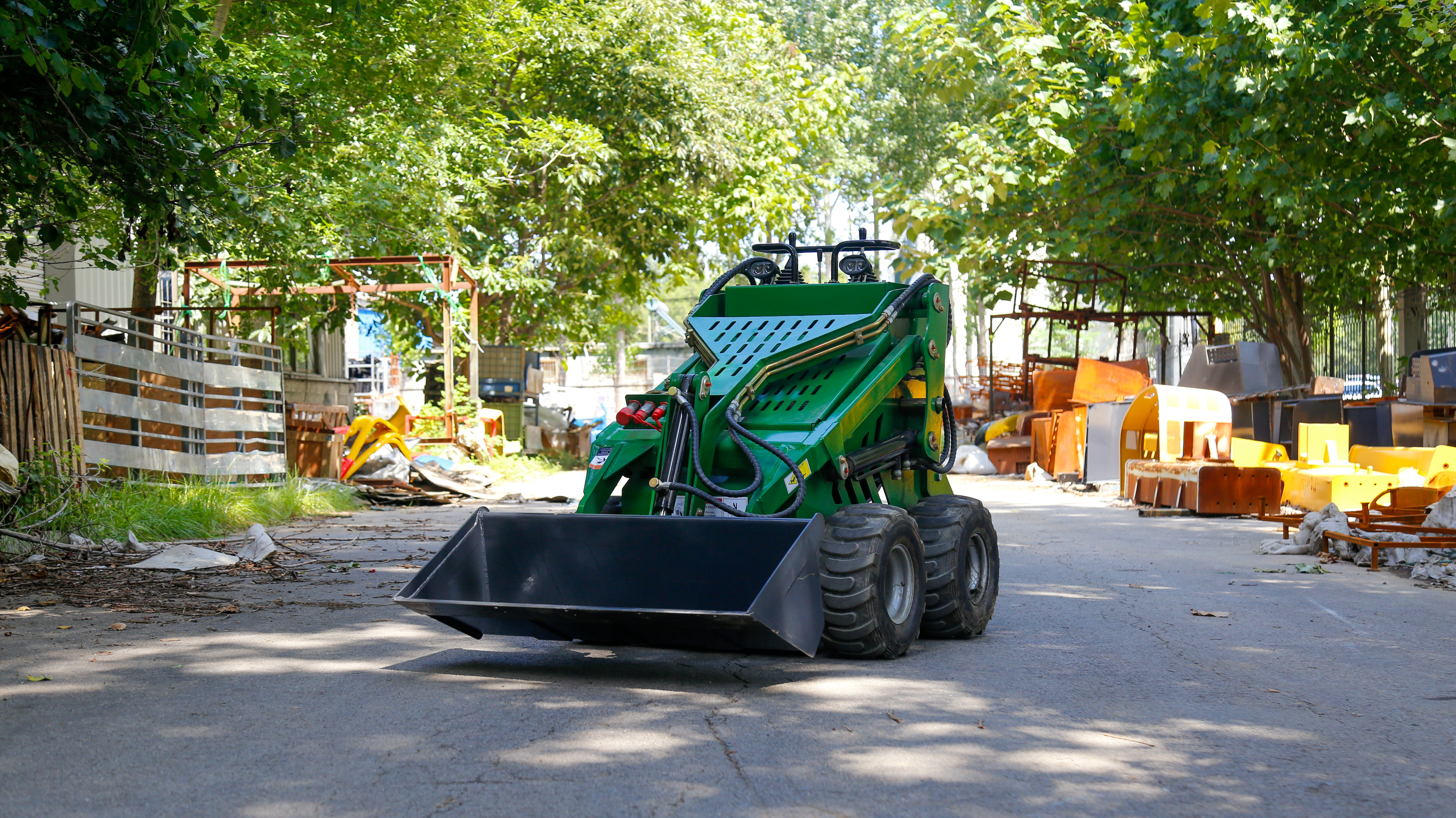 skid steer loader (4).jpg