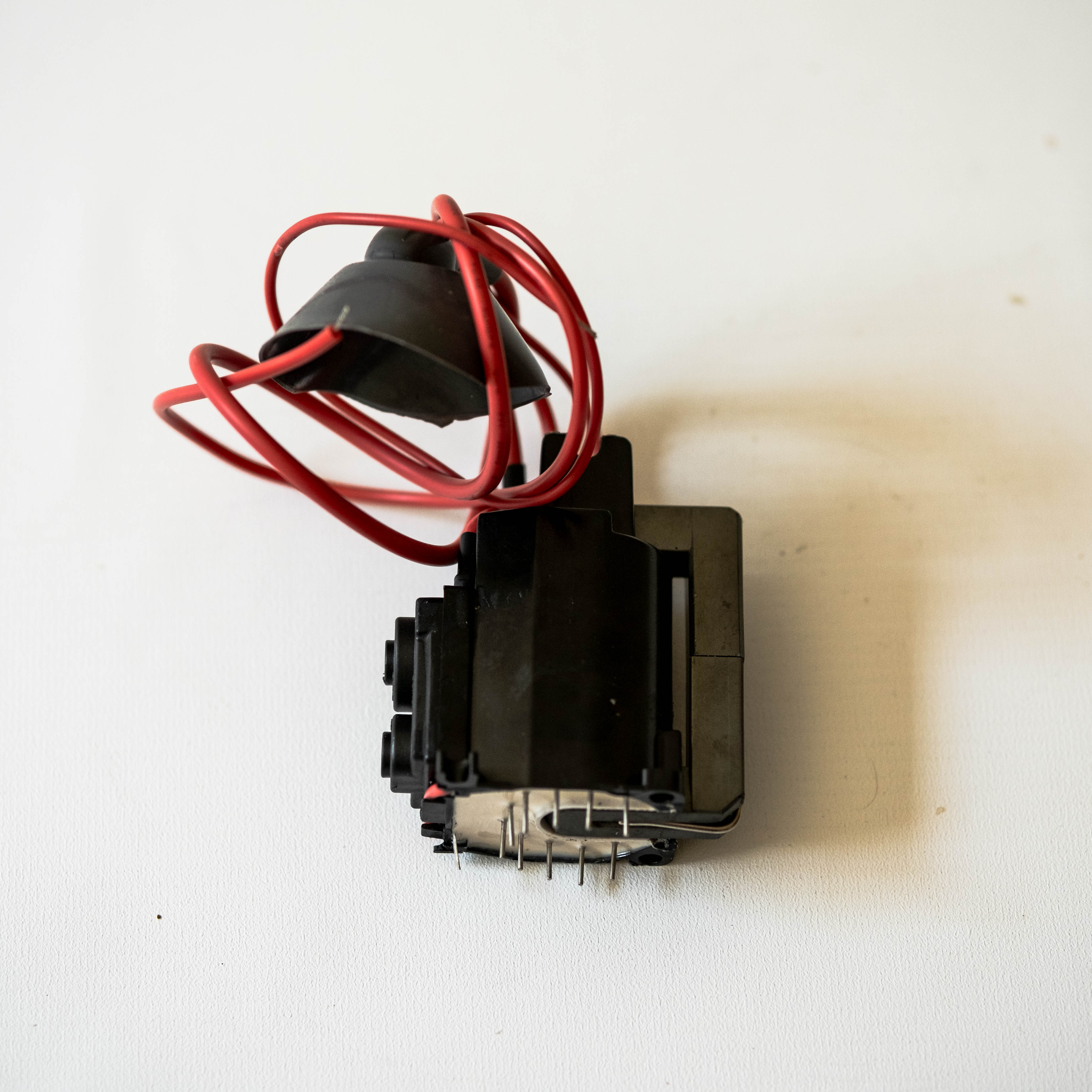 Veer-op-stekker Ontwerpinnovasie vir Maksimum Doeltreffendheid