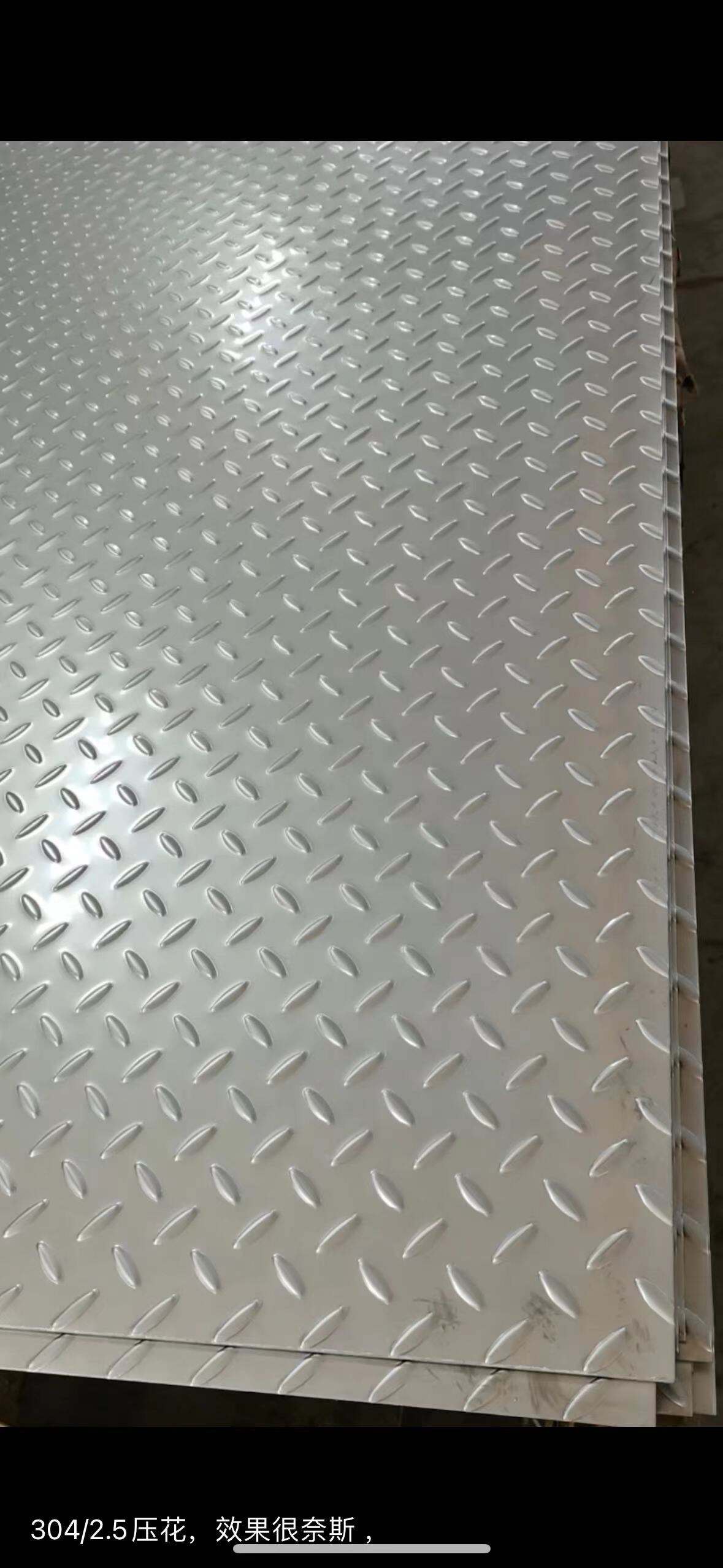 wall_pic1