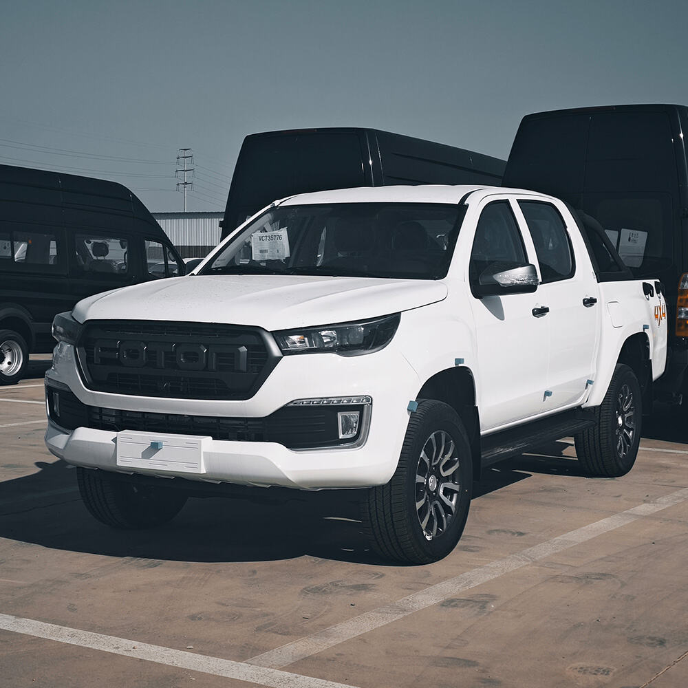 Camionnette tout-terrain de luxe 4x4, camionnette tout-terrain confortable