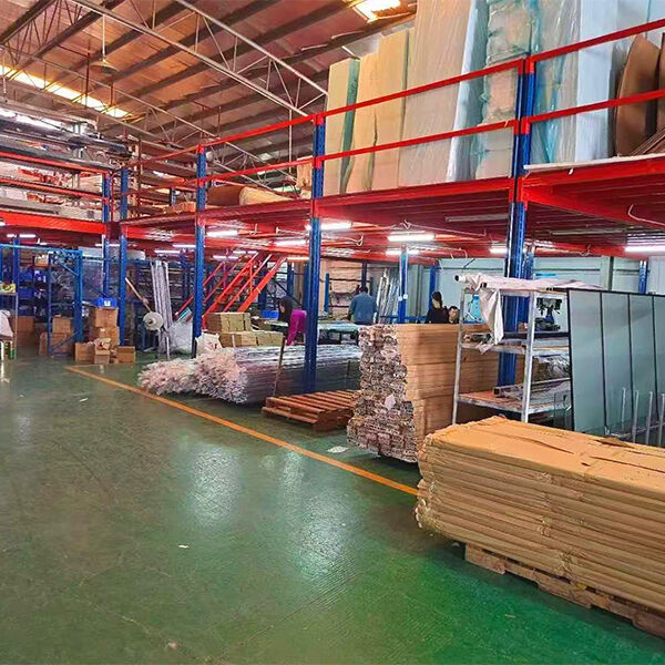 Fabrikant van Mezzaninevloersystemen | Aangepast industrieel vloersysteem