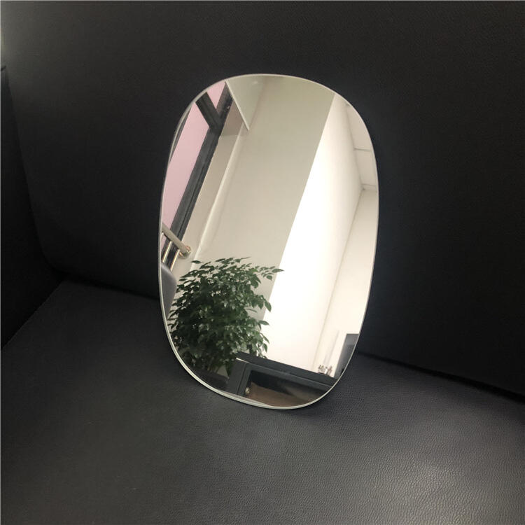 ما الذي يجعل المرآة الألومنيومية حلاً عاكسًا اقتصادي التكلفة؟