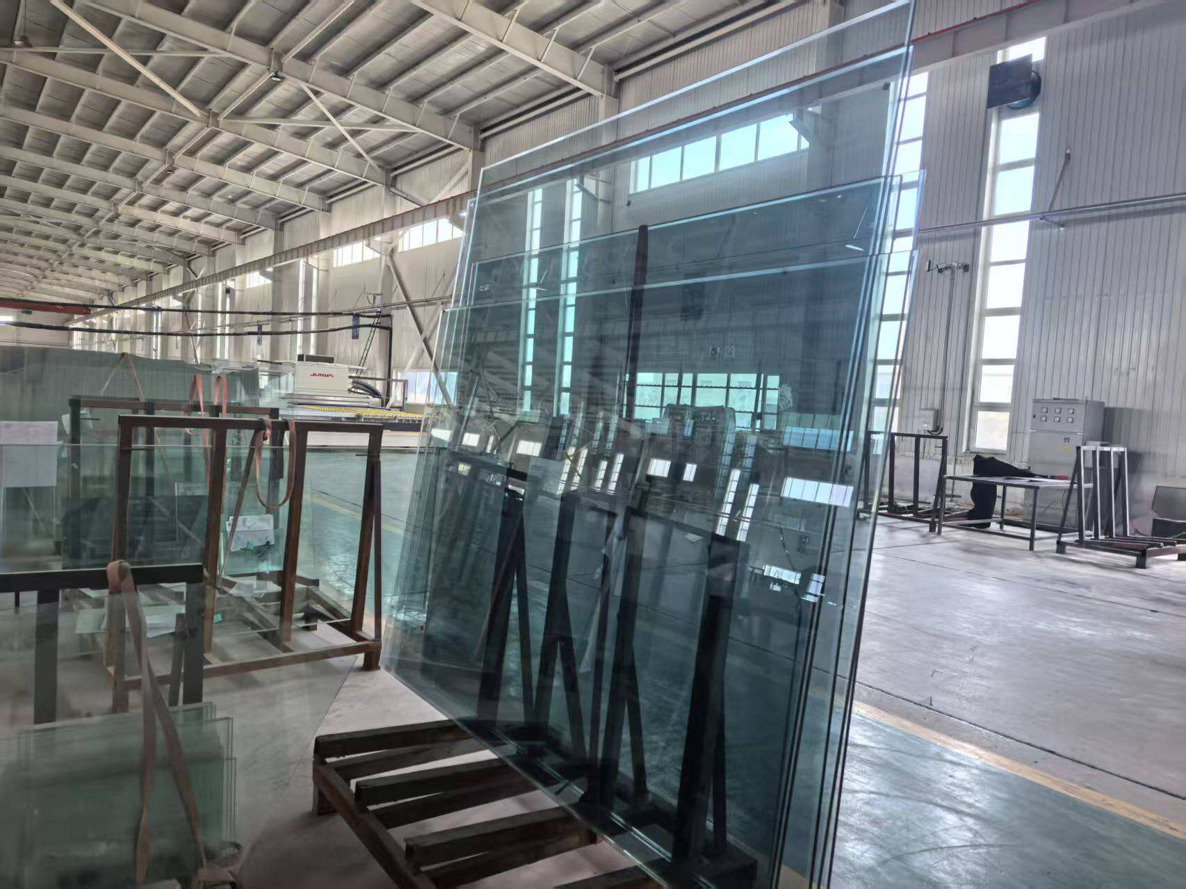 Crystal-Clear Optical Excellence with Versatile Design Applications