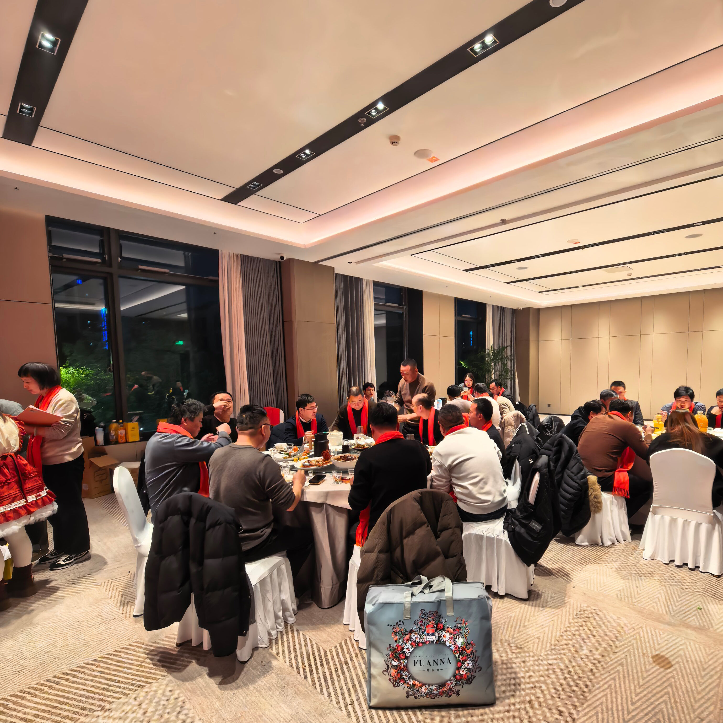 Dinghui Gathers Momentum, Co-creates a Green Future | Annual Gala Concludes Successfully 