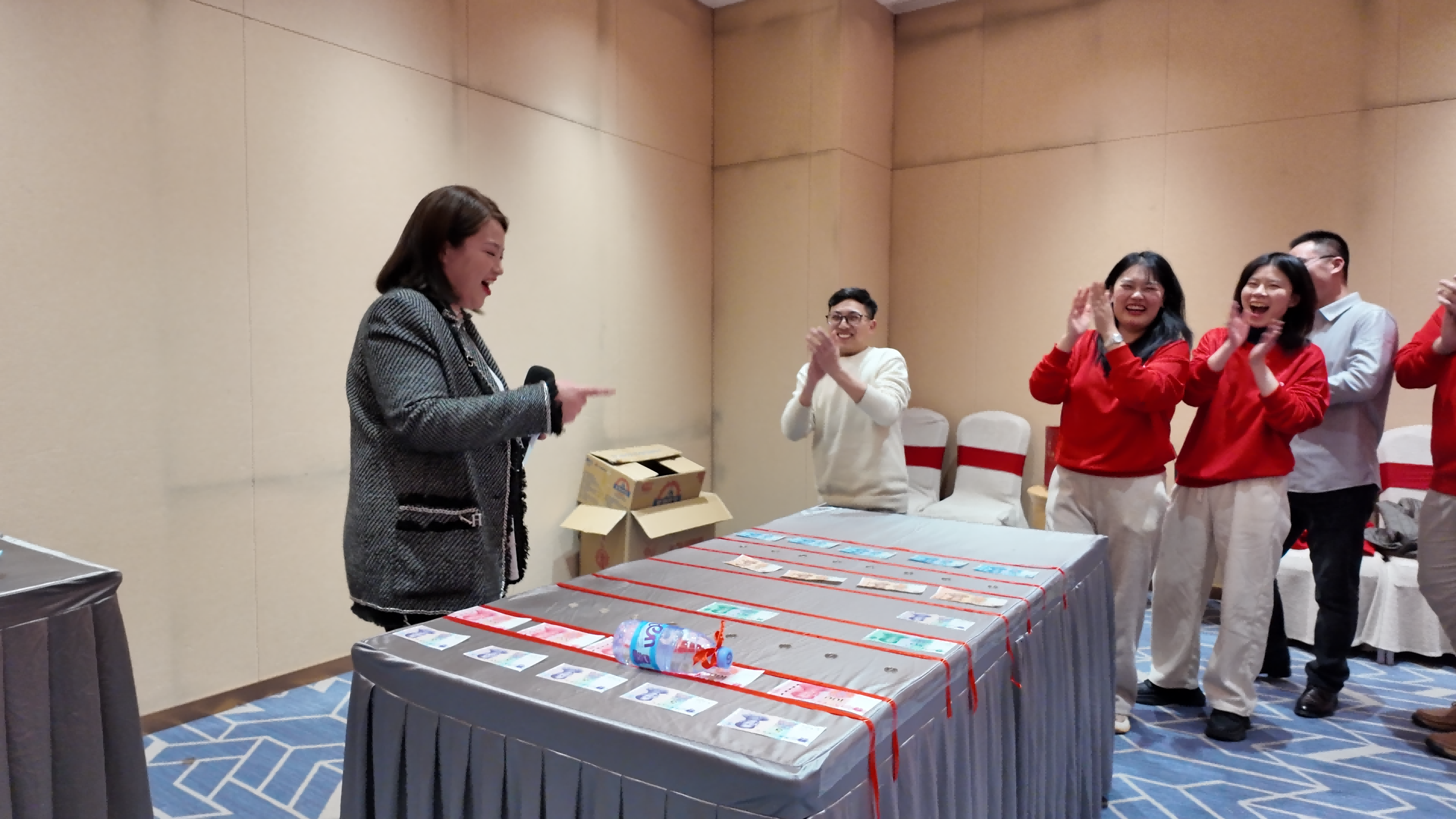 The Radiance of Humanity: Why Our Employees' Smiles are the Best Guarantee of Your Product Quality