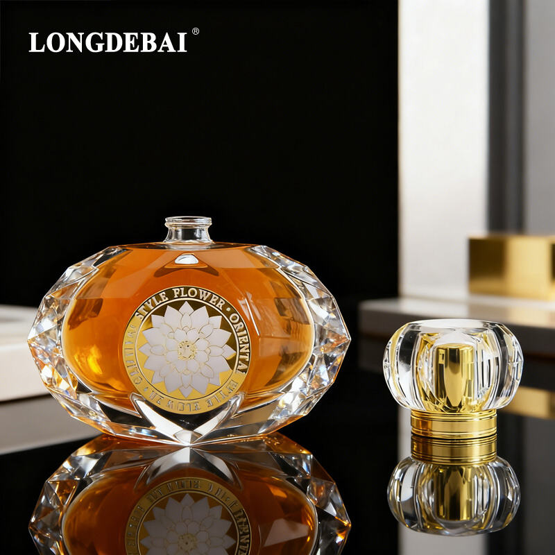 Multi faceted high crystal perfume bottle with transparent Acrylic bottle cap details