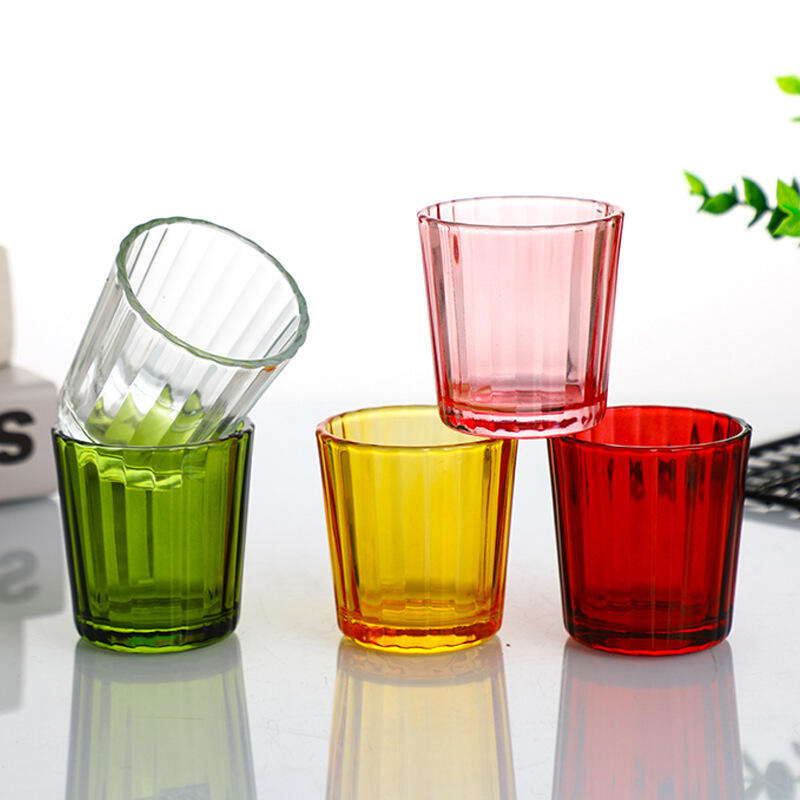 Emelje meg márkáját nagykereskedelmi színes üveg gyertyatartókkal