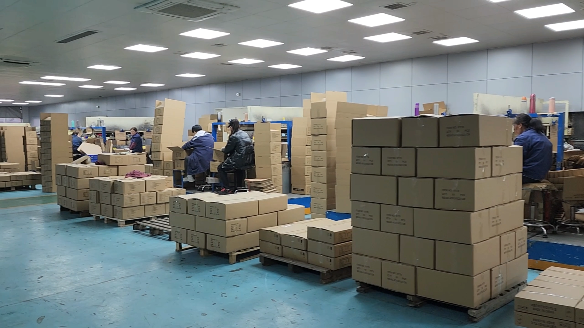 20000 square meters of modern Chinese factory