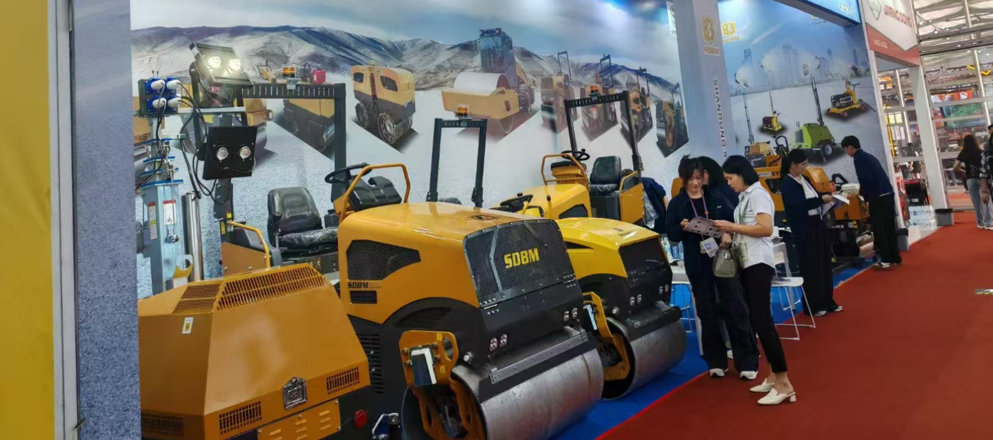 شرکت شاندونگ بنما ماشین‌آلات مهندسی، محدوده در نمایشگاه بین‌المللی کانتون ۱۳۶ام محصولات نوآورانه خود را به نمایش گذاشت.