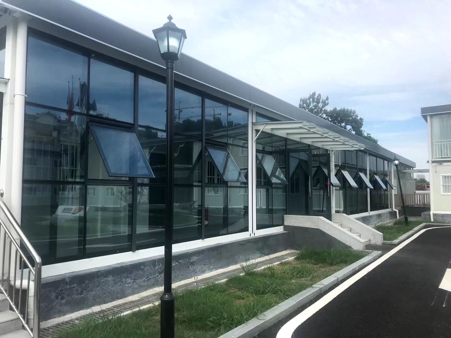 Solutions complètes de drainage pour structures de toiture en acier