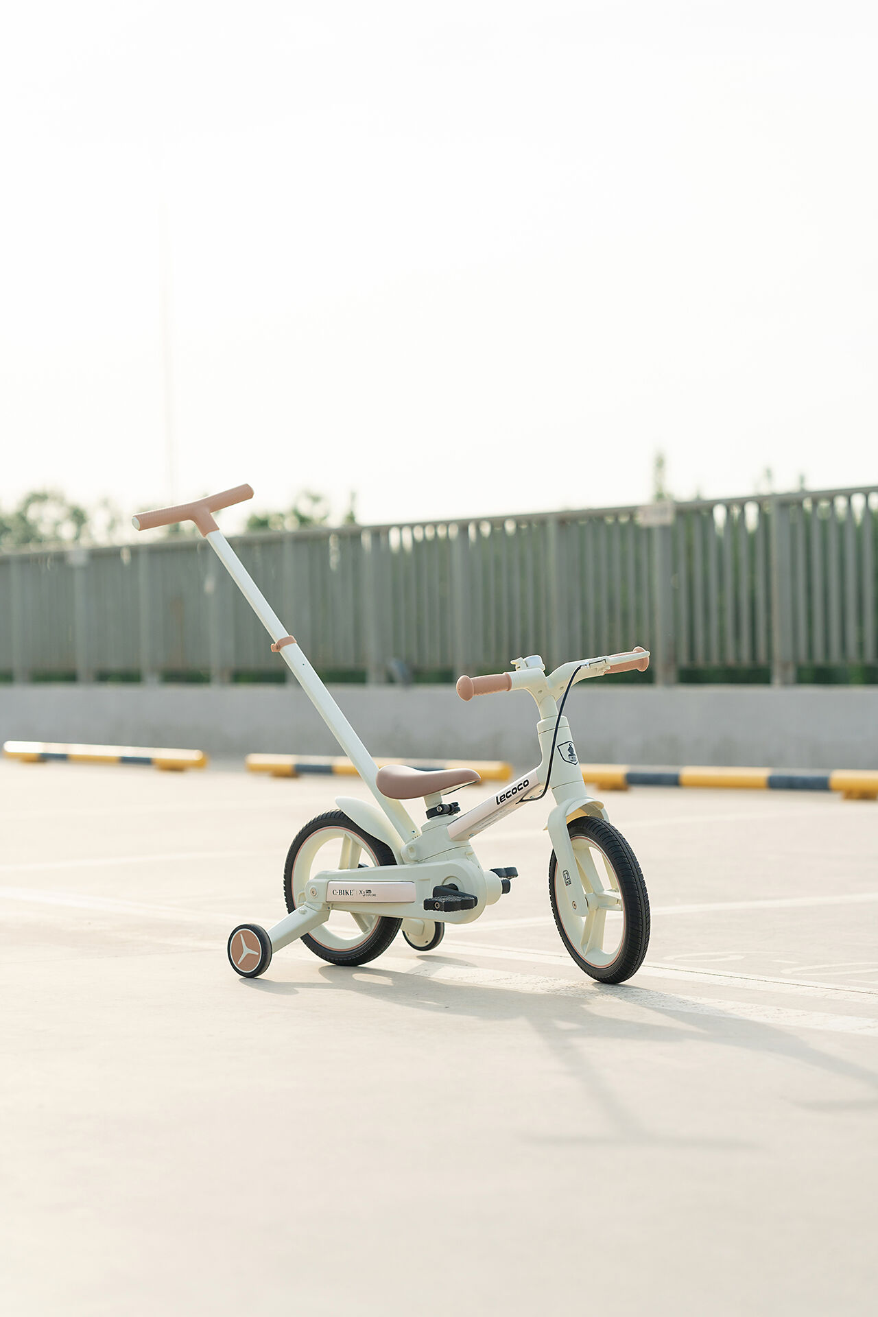 Versatile Storage and Cargo Solutions