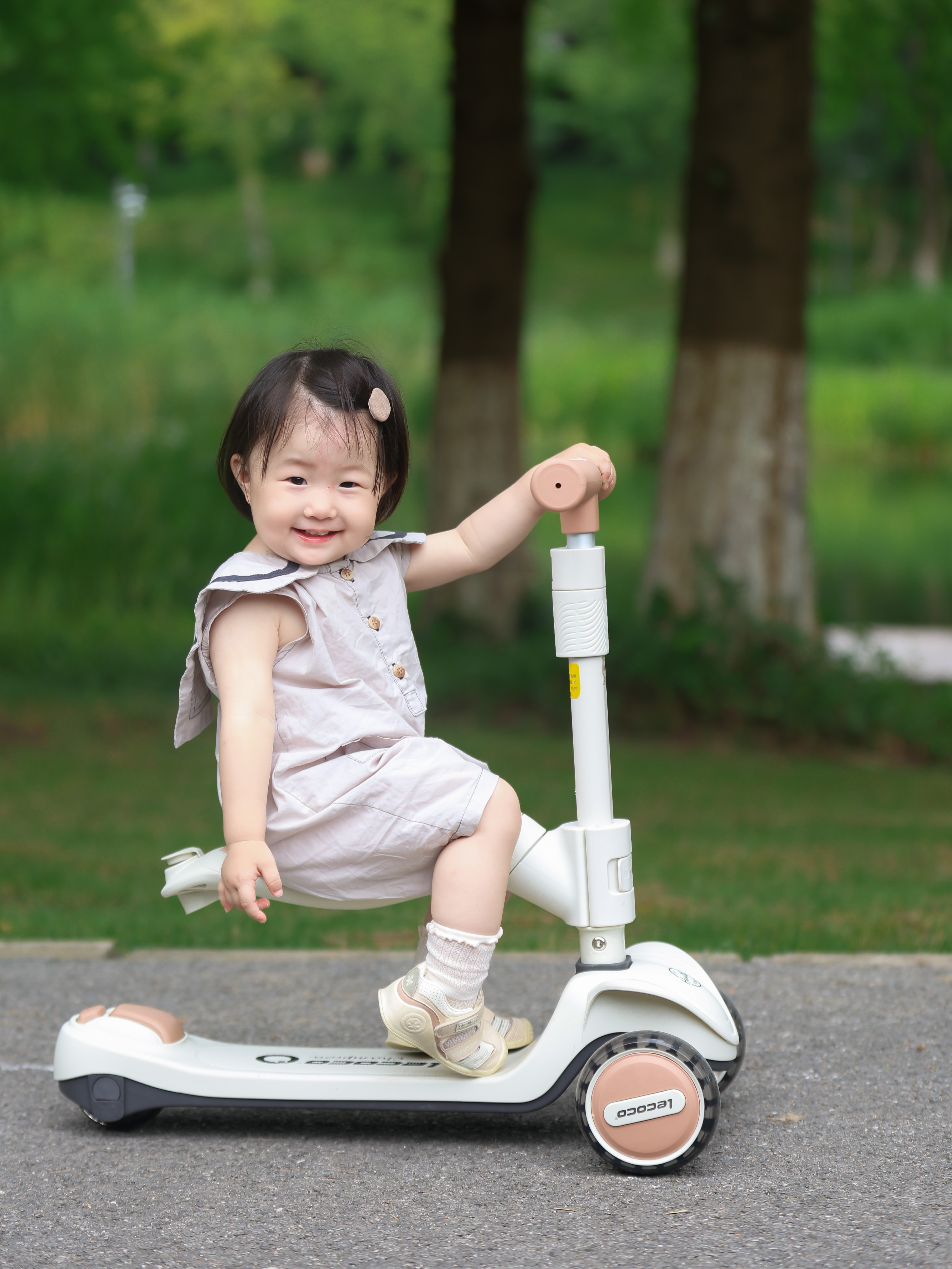 Superior Three-Wheel Stability System for Confident Riding