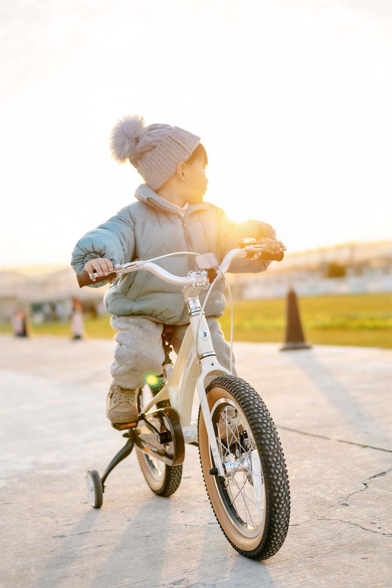 tricycle (2).jpg