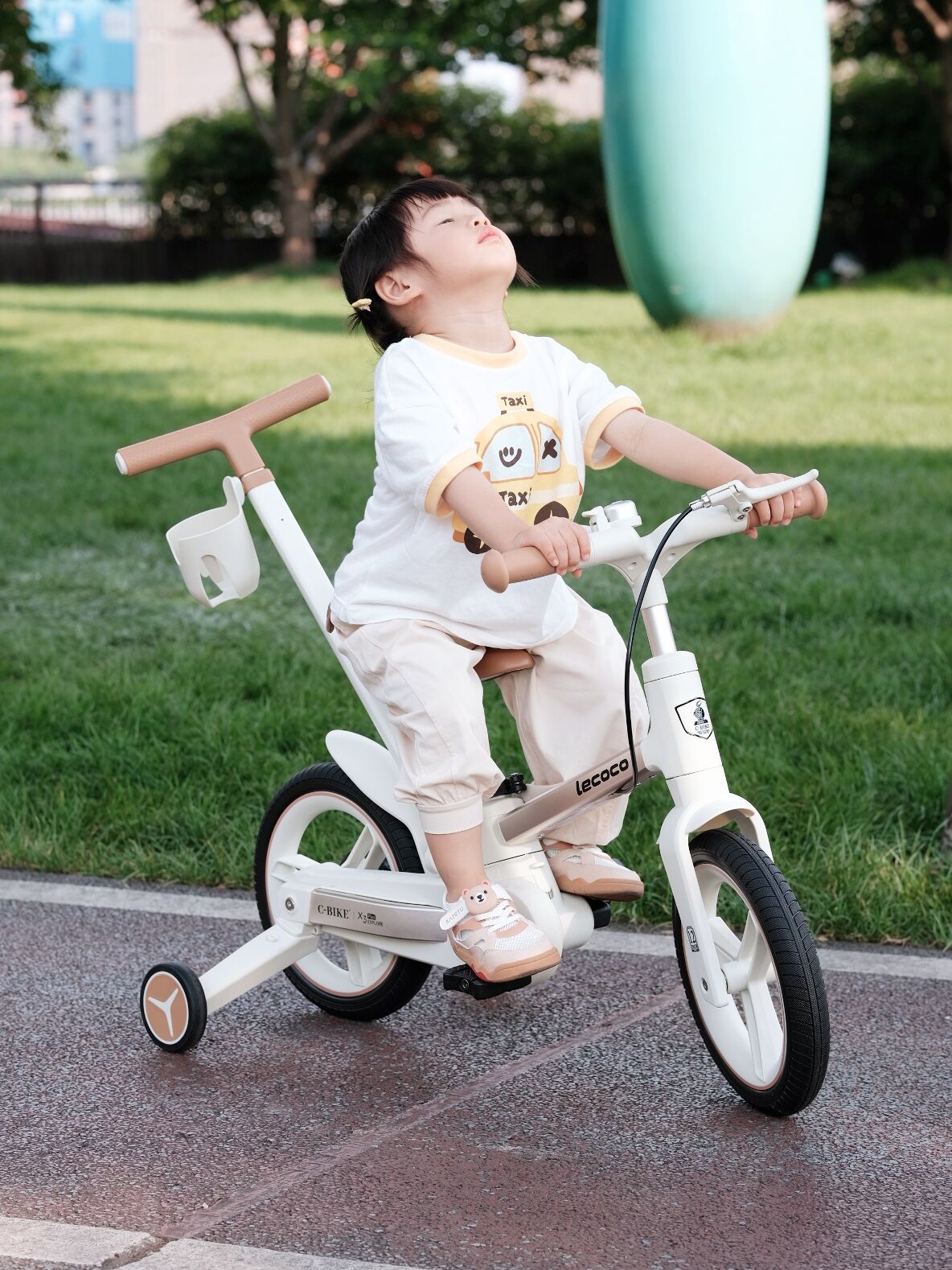 ميزات تكيّفية مع النمو المُراعة للإ ergonomics