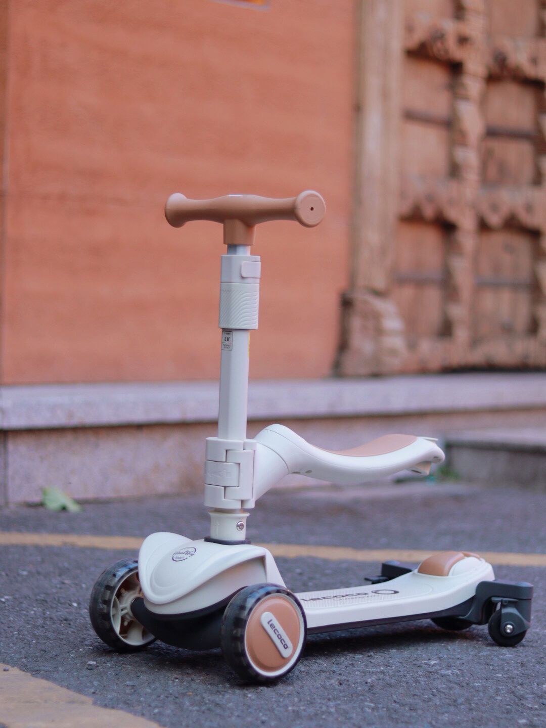 Revolutionary Dual-Wheel Swiveling Technology