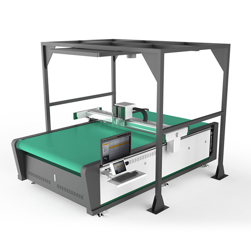 Bestseller – precyzyjna, w pełni automatyczna frezarka CNC do cięcia skór