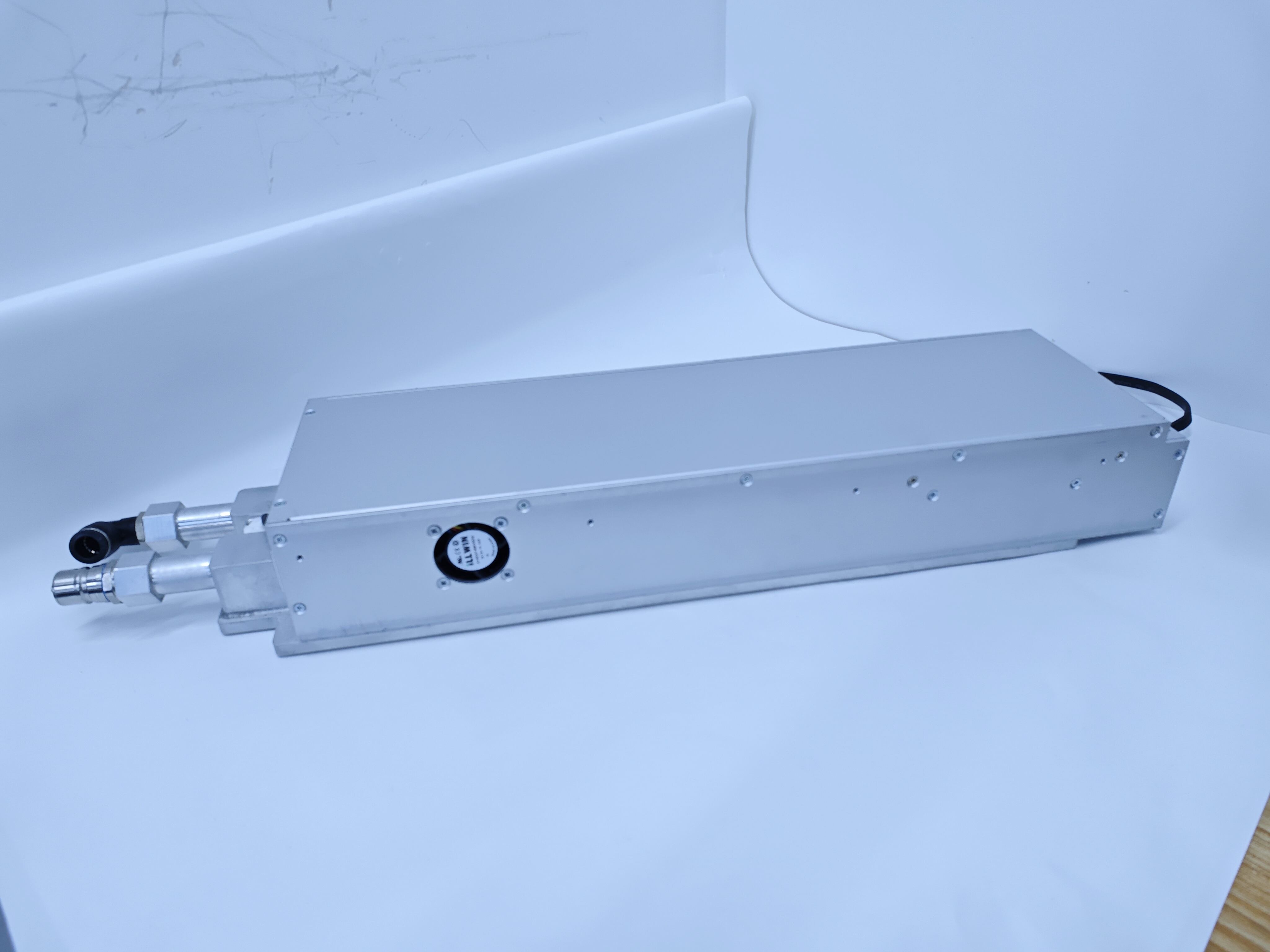 توافق عام مع مدخلات الطاقة للاستخدام العالمي