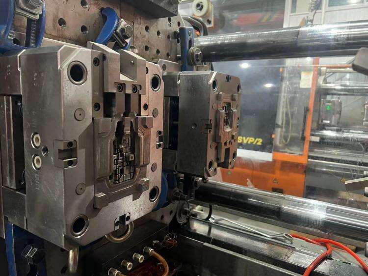  Advanced Two-Shot Injection Molding: A Technical Deep Dive into Mold Design, Materials, and Process Control