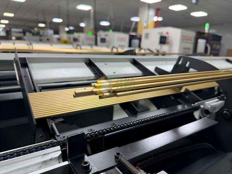 Advanced Swiss-type lathe workshop at Zhengna Technology, a leading China Swiss machining parts manufacturer