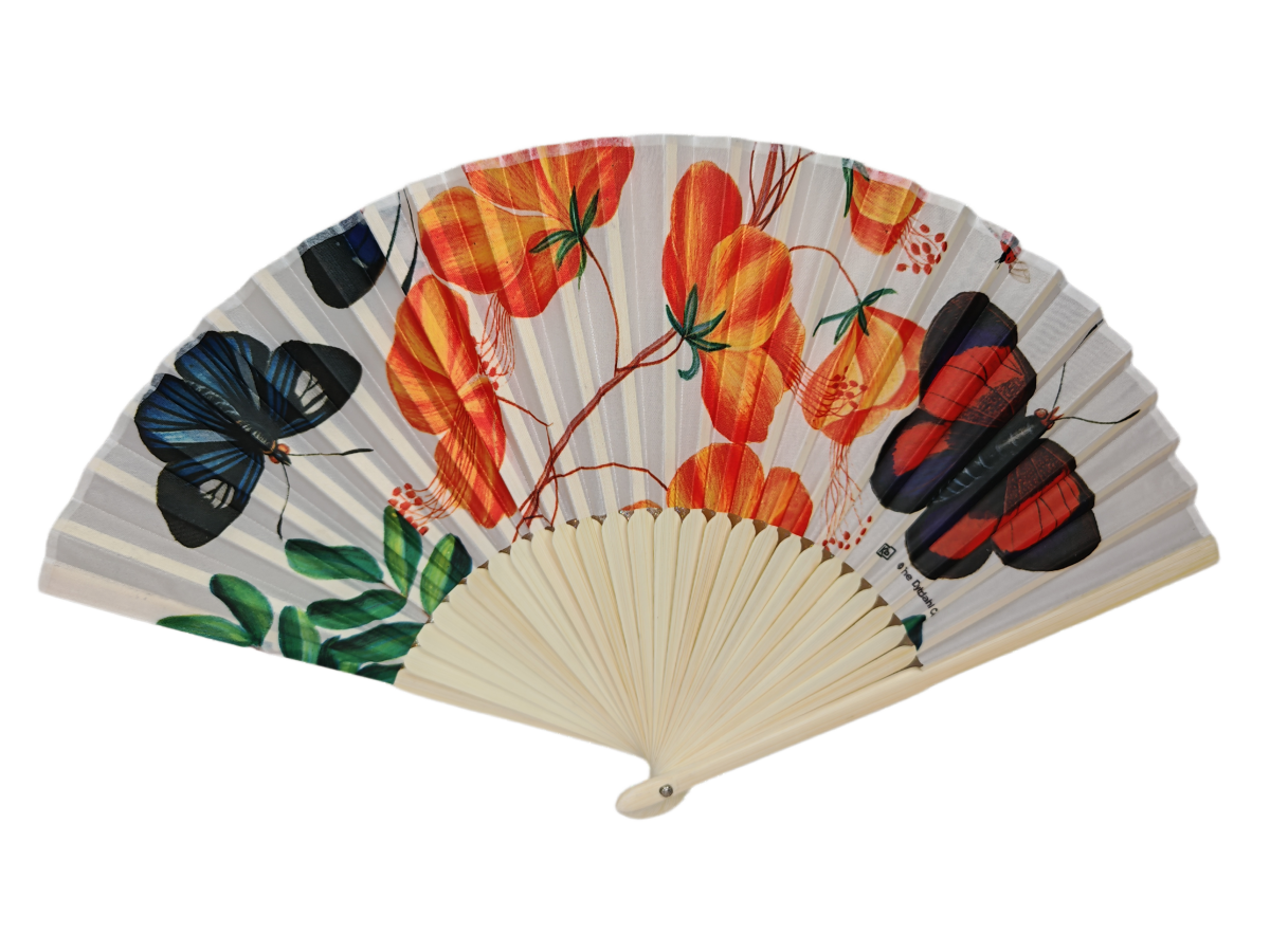 What Makes Silk Fans Essential for Elegant Gifting?