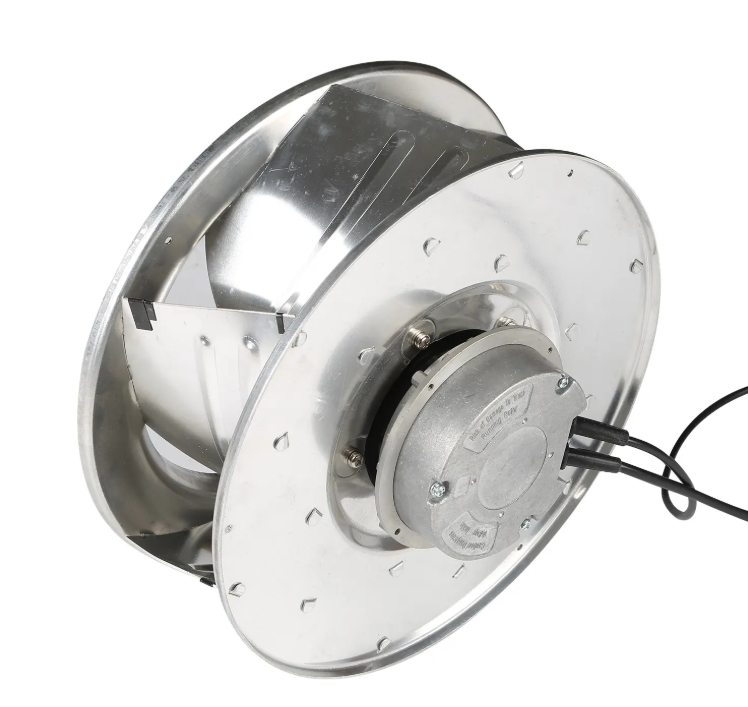 ¿Qué debe saber al elegir un ventilador de corriente continua (CC) para aplicaciones solares?