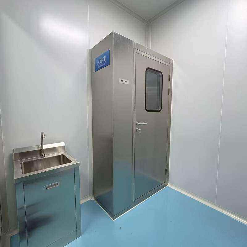 What Makes Vertical Flow Benches Essential for Laboratory Efficiency?