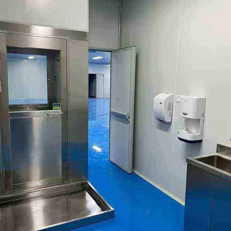 Top Features to Look for in Vertical Flow Benches