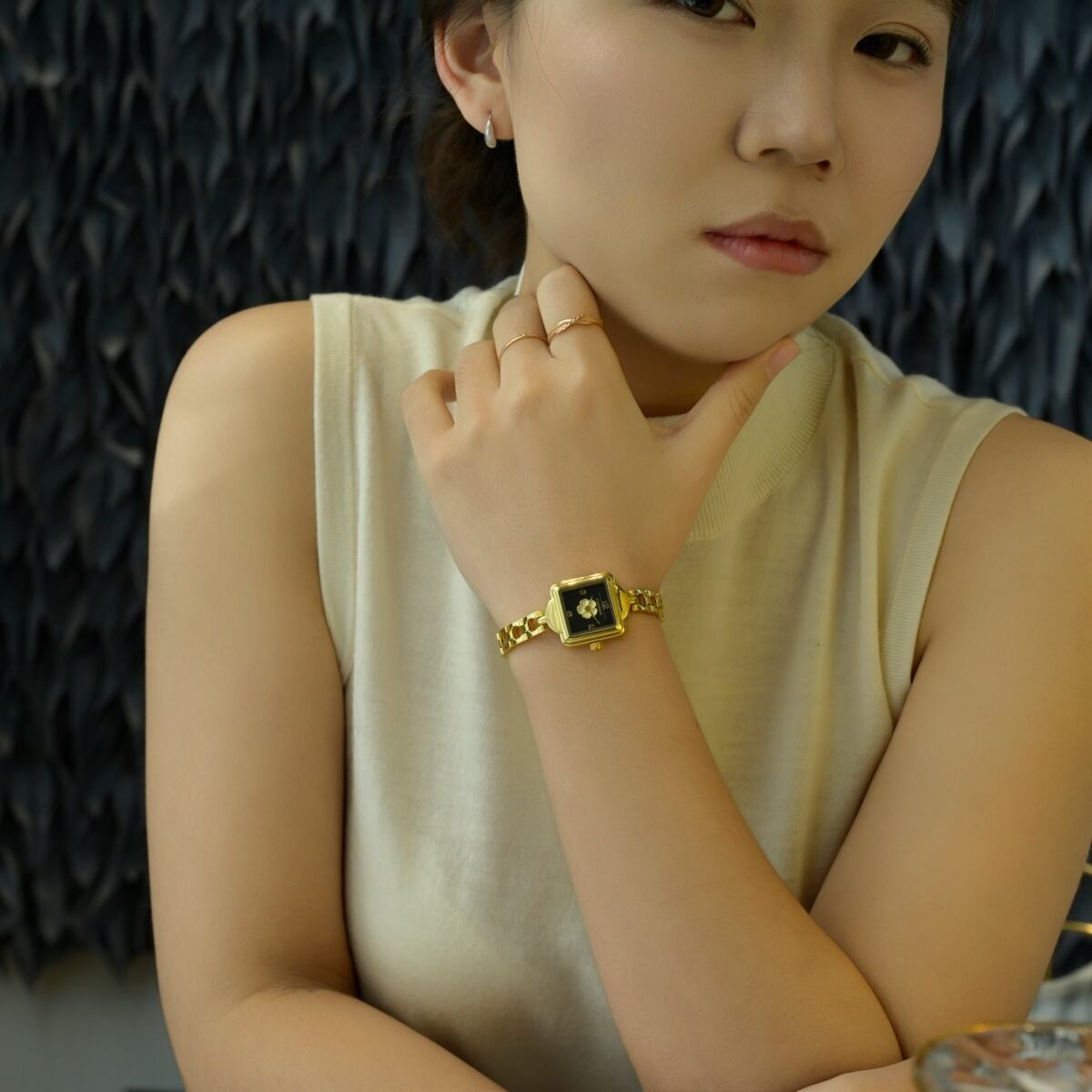 Unmatched Quality and Aesthetic Appeal in Vintage Women's Watches